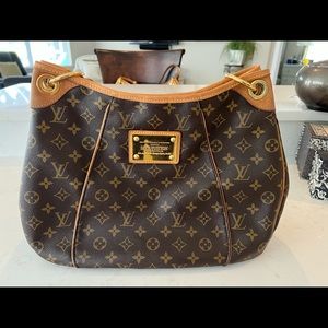 LOUIS VUITTON GALLERIA PM.